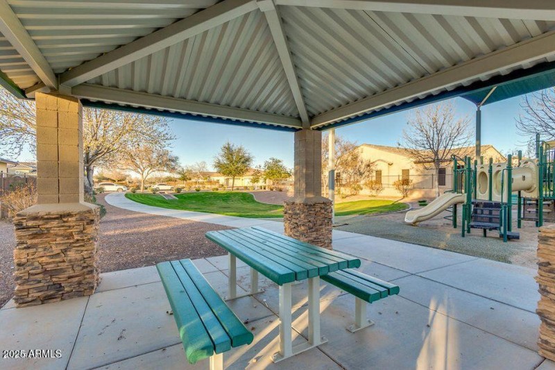 20190510050311356118000000-o