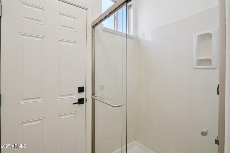 38-web-or-mls-W Aurora Dr-S0210-034