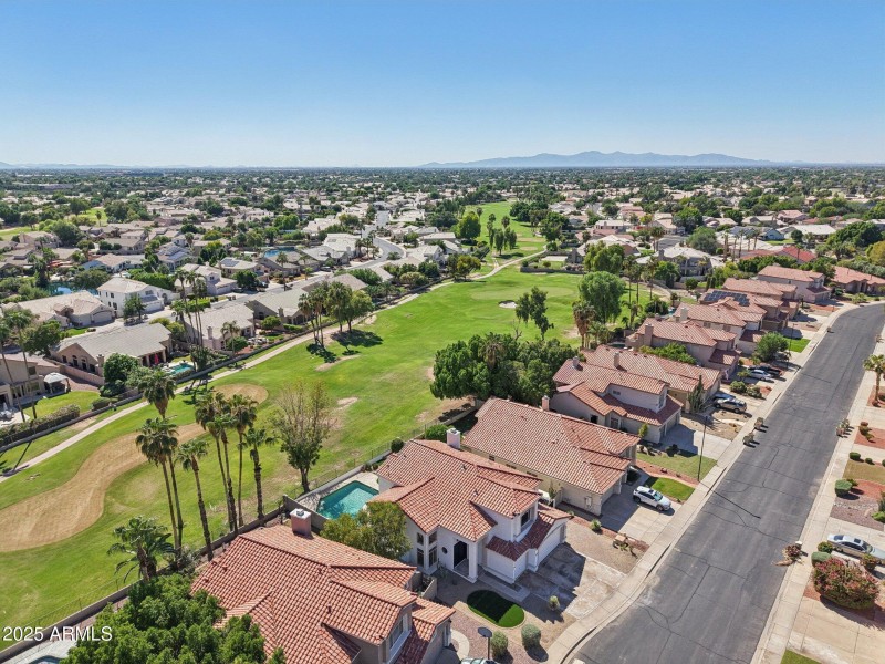 77-web-or-mls-W Aurora Dr-S0210-069