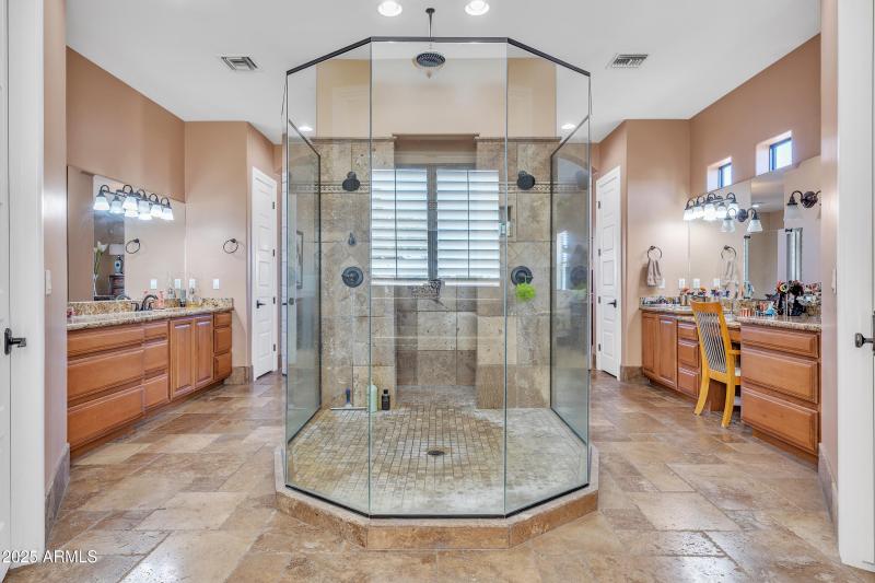 Luxury Master Bathroom