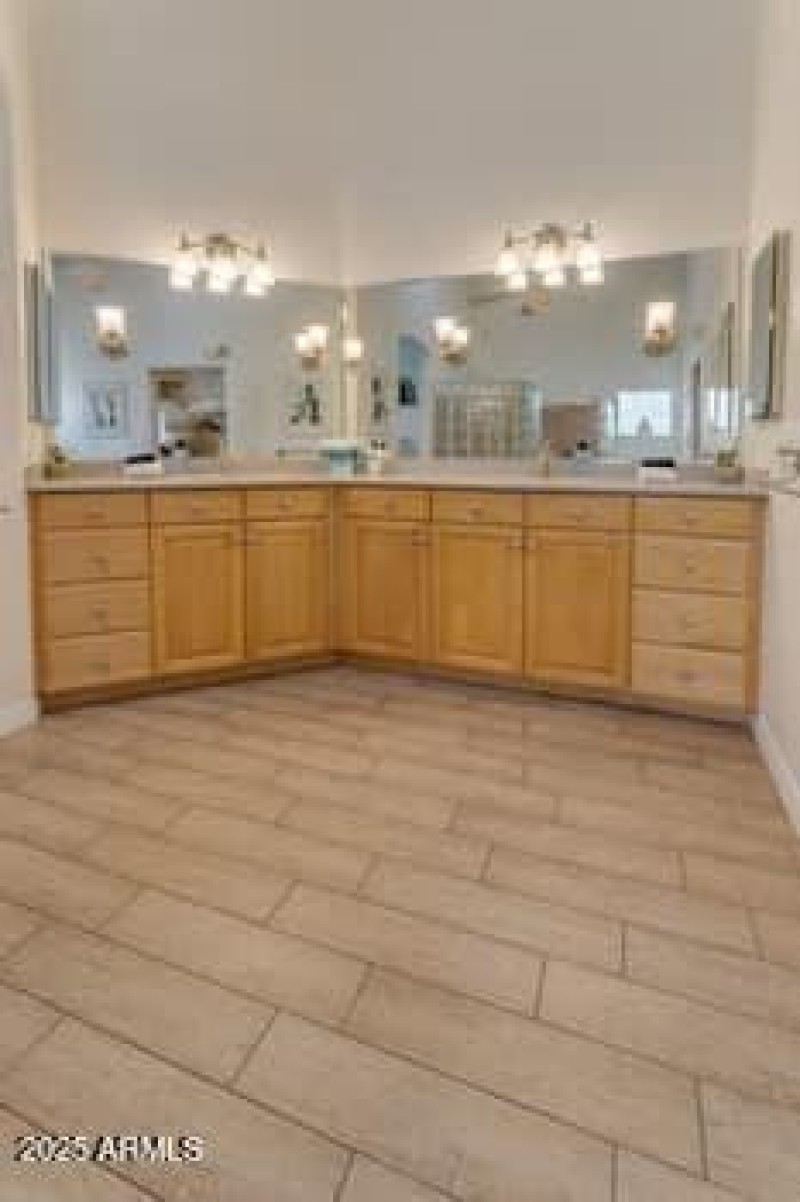 large-c49c806e-7027-4db9-a34a-9e7872bb27