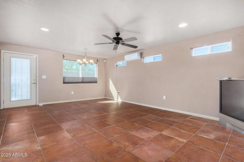 3301 S Goldfield Rd Unit 1017