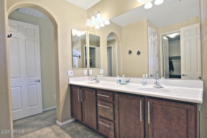 5763 W Admiral Way Florence AZ-large-030