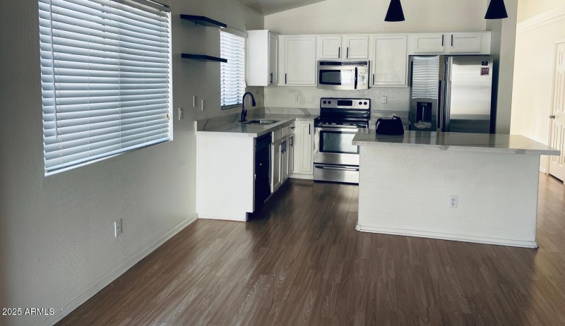 894579ae-7e27-41a4-97e0-625db9367fdd