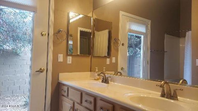 Resized_1000008066_89592701880874