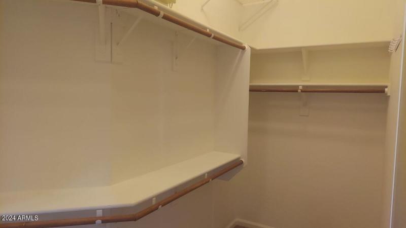 Resized_1000008079_89735363740611