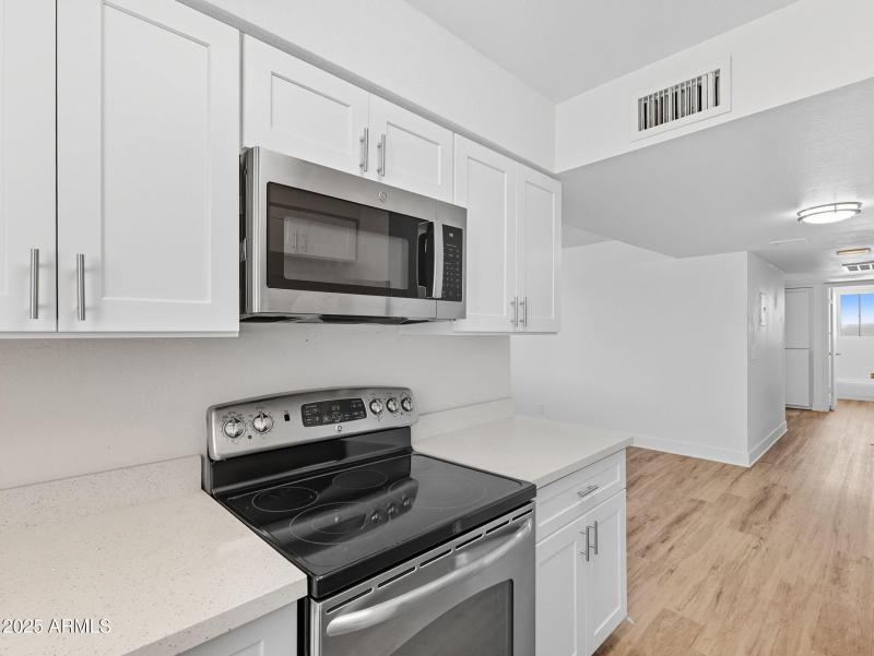 12-web-or-mls-Moreland-12