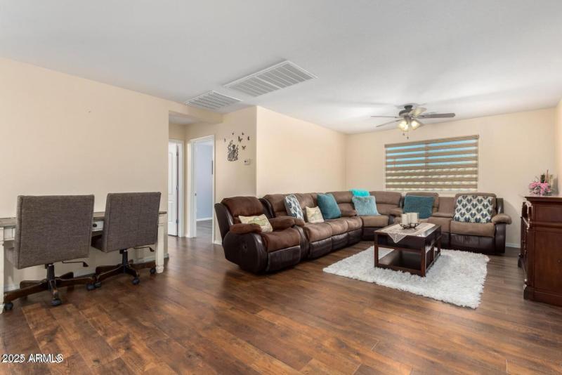 Screenshot 2025-11-17 095109