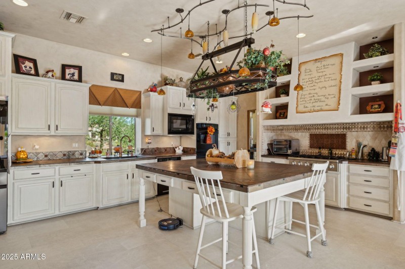 29-web-or-mls-16625-e-last-trail-dr