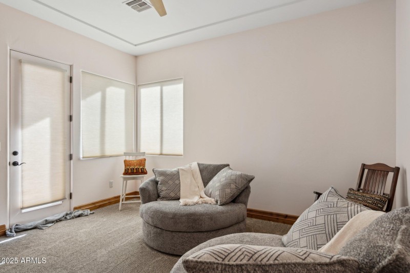 47-web-or-mls-16625-e-last-trail-dr