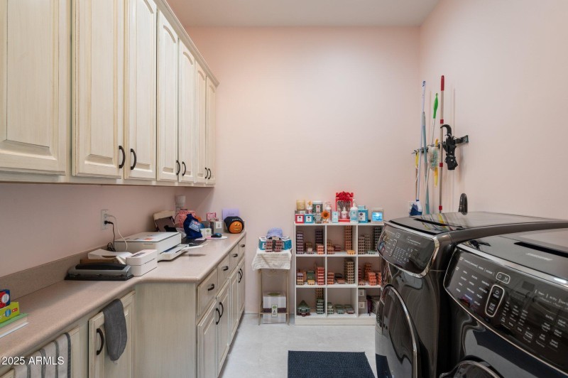 54-web-or-mls-16625-e-last-trail-dr