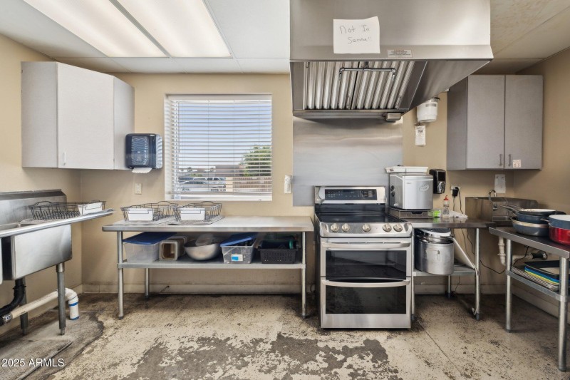 19-web-or-mls-16901-e-palisades-blvd