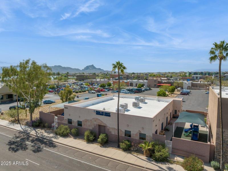 34-web-or-mls-16901-e-palisades-blvd