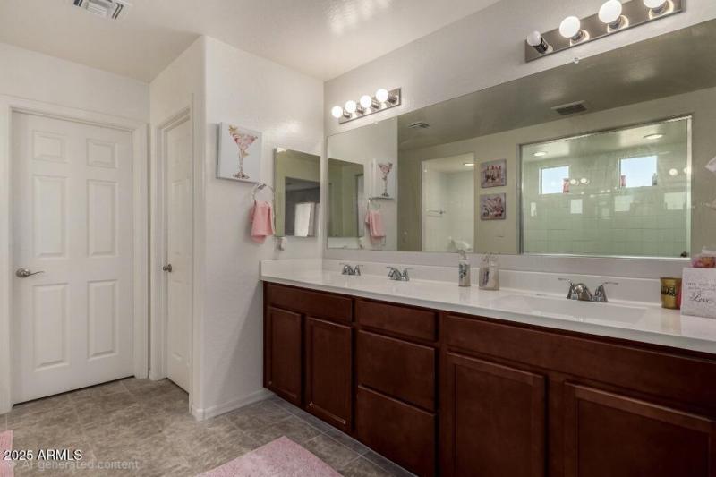 Primary Bathroom Pic # 1