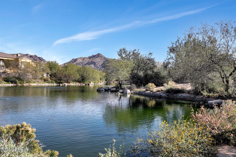 Surrounding Mountain Views