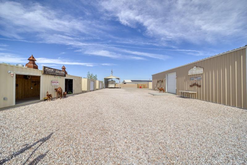 38-web-or-mls-864 W Main St-35