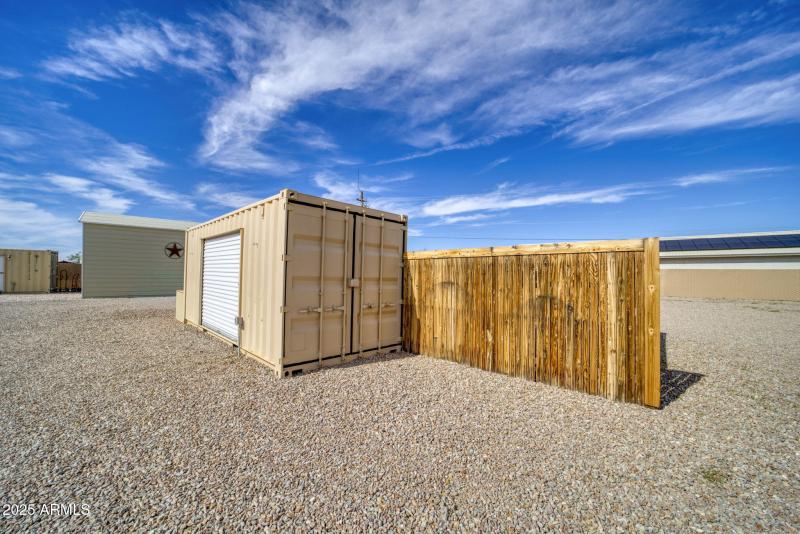 56-web-or-mls-864 W Main St-53