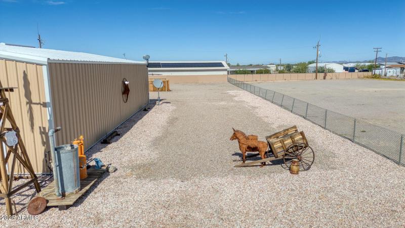 70-web-or-mls-864 W Main St-70