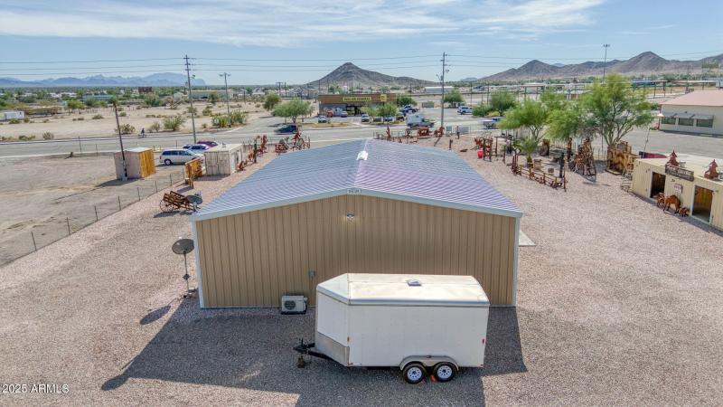 82-web-or-mls-864 W Main St-82