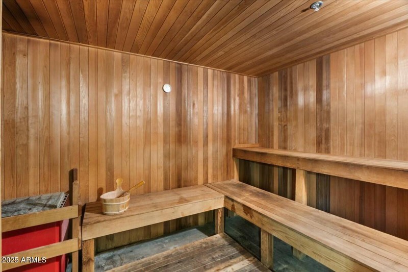 Dry Sauna