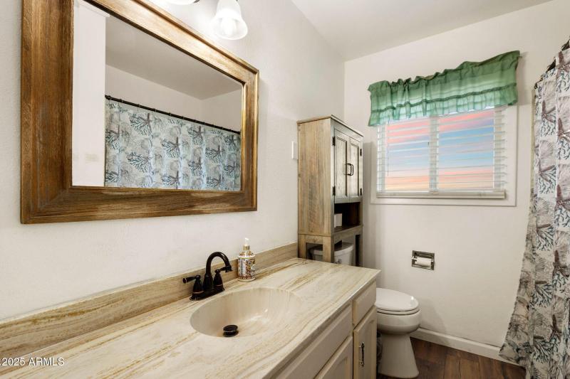 41-Primary Bath TW (2)