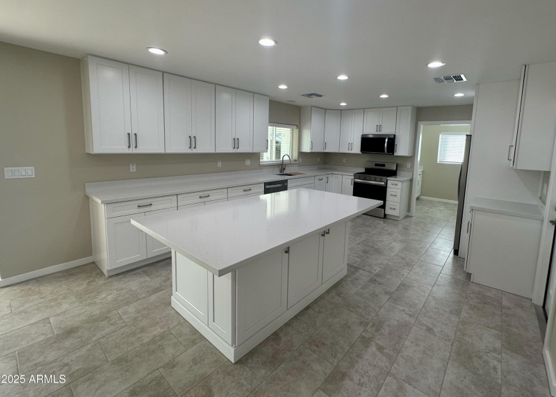 2329 E Enrose - # - 5