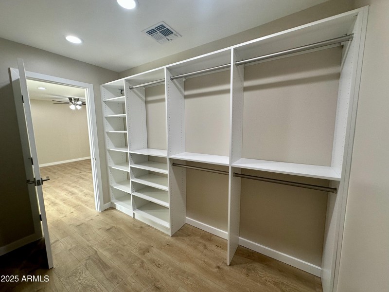 2329 E Enrose - # - 17