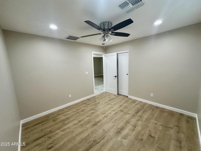 2329 E Enrose - # - 22