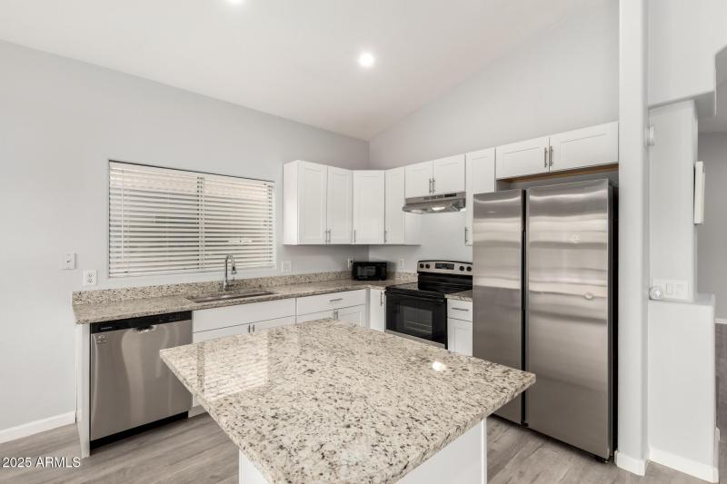 12 - Charleston 4741