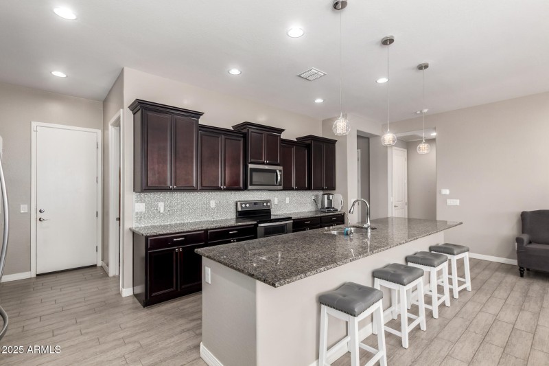 Upgraded maple cabinets