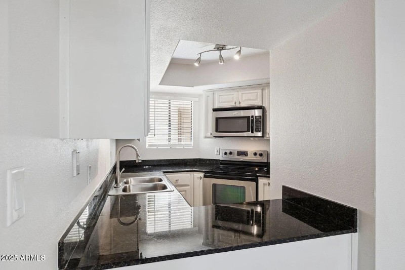 070e5bd9adb803fcb8845e5871f37894-uncropp