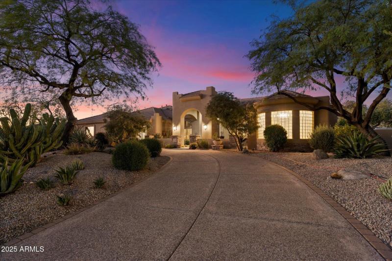 Private Desert Estate Driveway