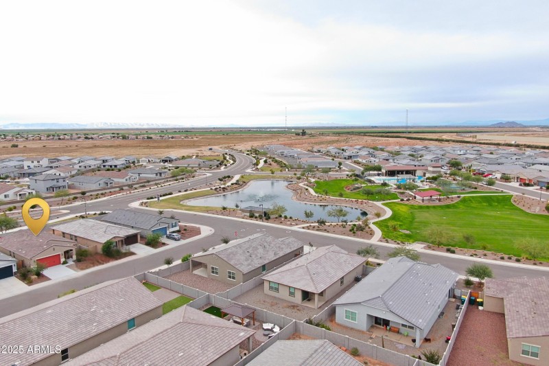 Close Proximity to Community Amenities