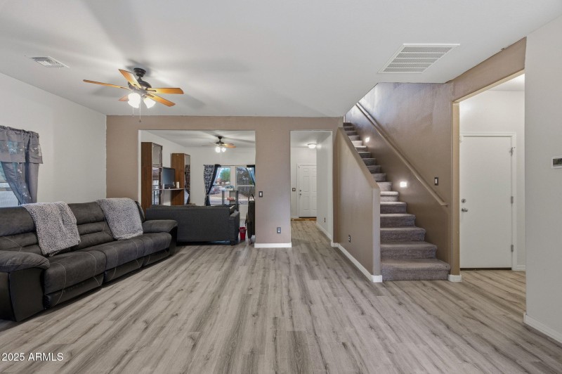 27-web-or-mls-45433 W Sandhill Rd-27