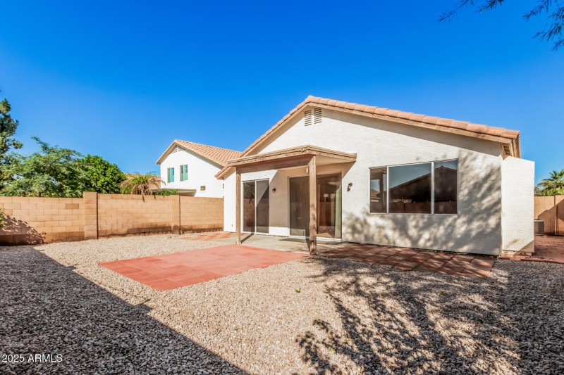 easy maintance backyard