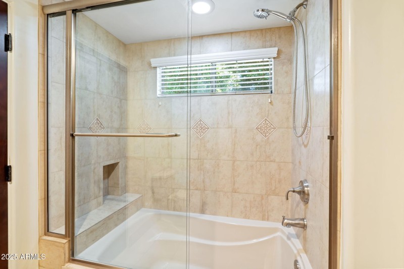 32-web-or-mls-DSC_3032