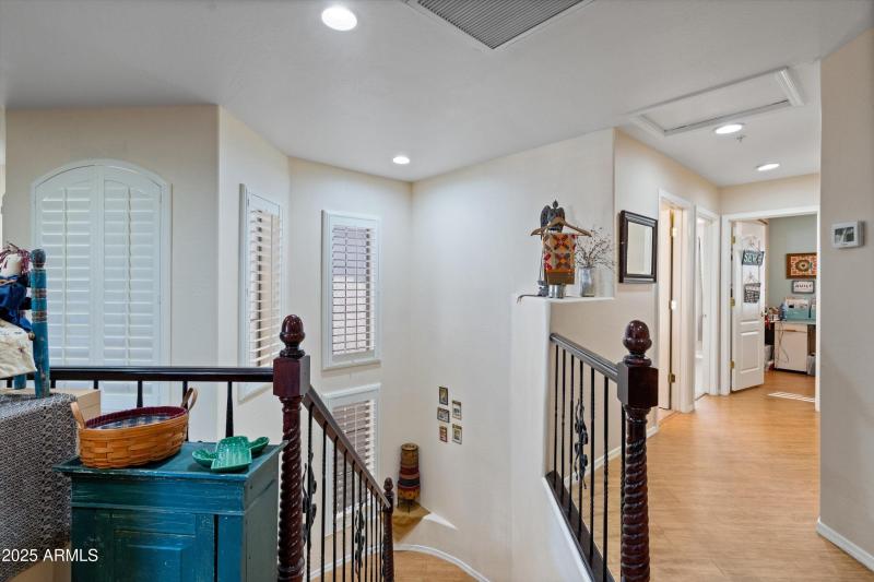 25-Upper Level Loft Area