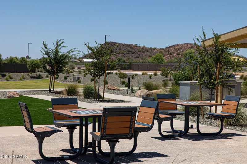 PHX_Miravida_Amenity_Tables