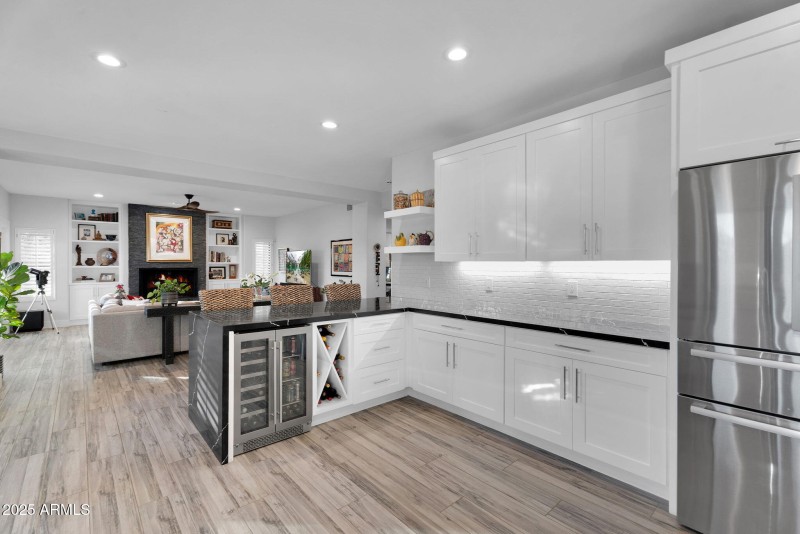 Kitchen – Wide Angle