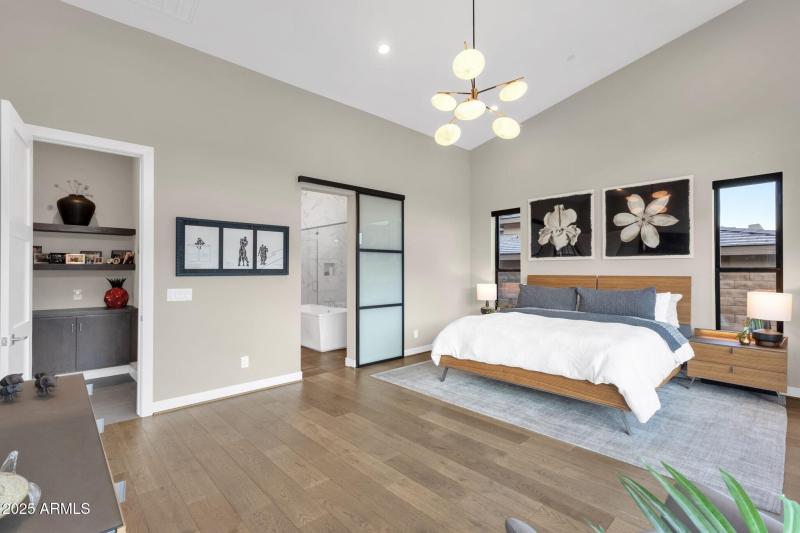 026_Primary Bedroom III