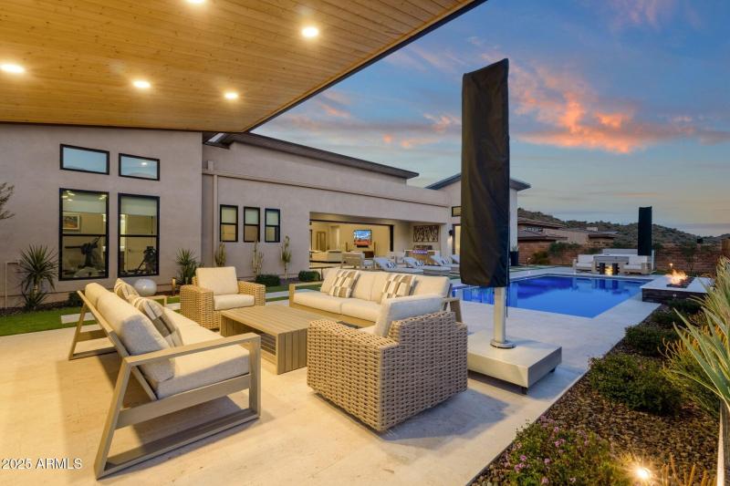 051_Covered Outdoor Entertaining III