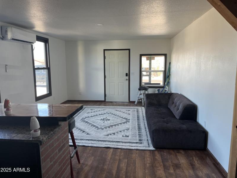 445 N kilbright Living Area A2Unita