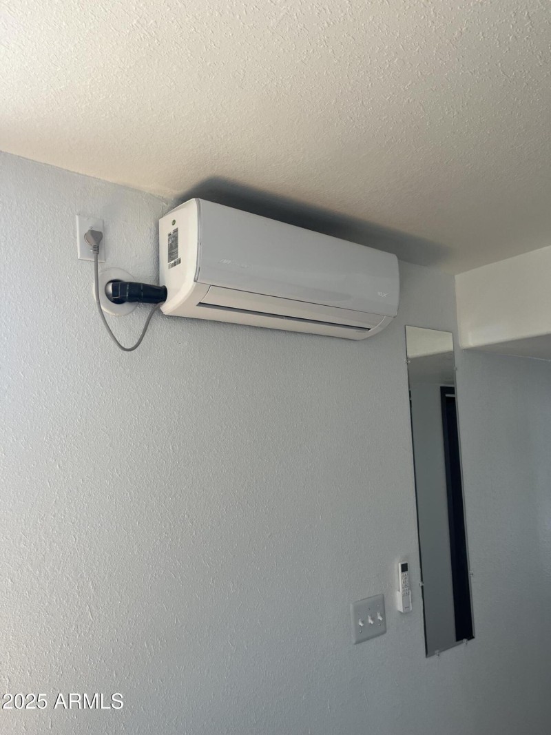 445 N Kilbright Mini Split