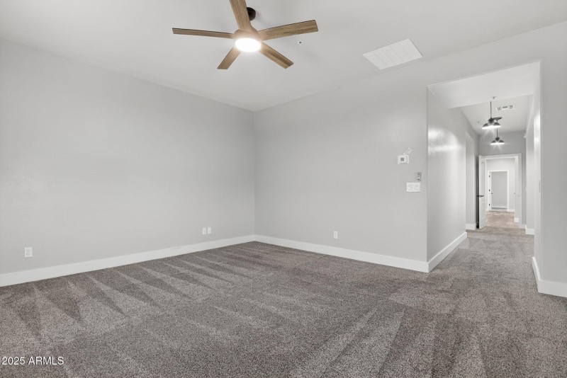 28-web-or-mls-082_a4m_CM