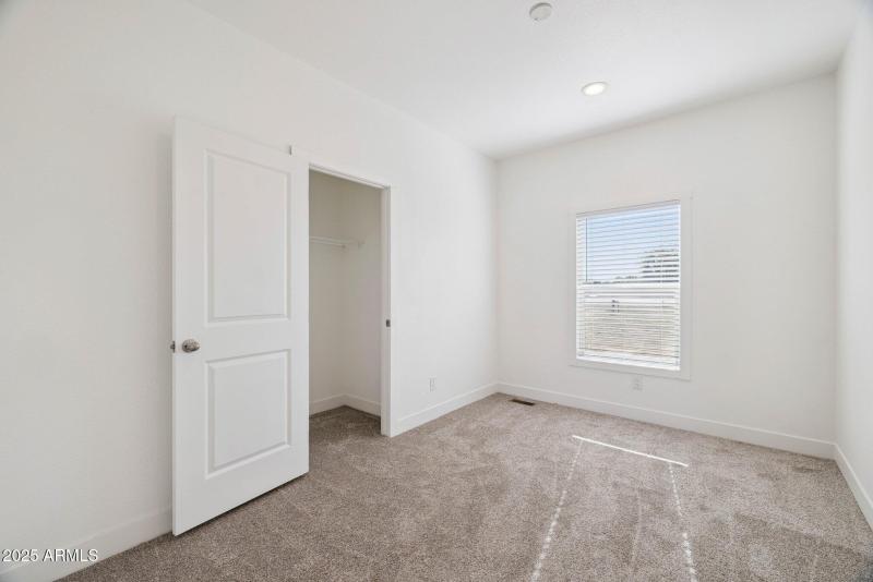 22-web-or-mls-50308-w-wildwood-rd