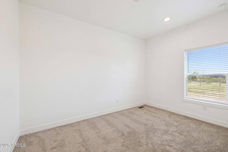 24-web-or-mls-50308-w-wildwood-rd