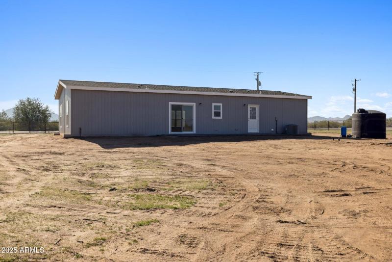 30-web-or-mls-50308-w-wildwood-rd