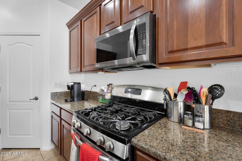 13-web-or-mls-2837 N Mystic Ct-16