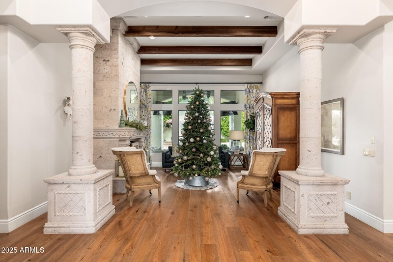 2196 E Champagne Pl - 08