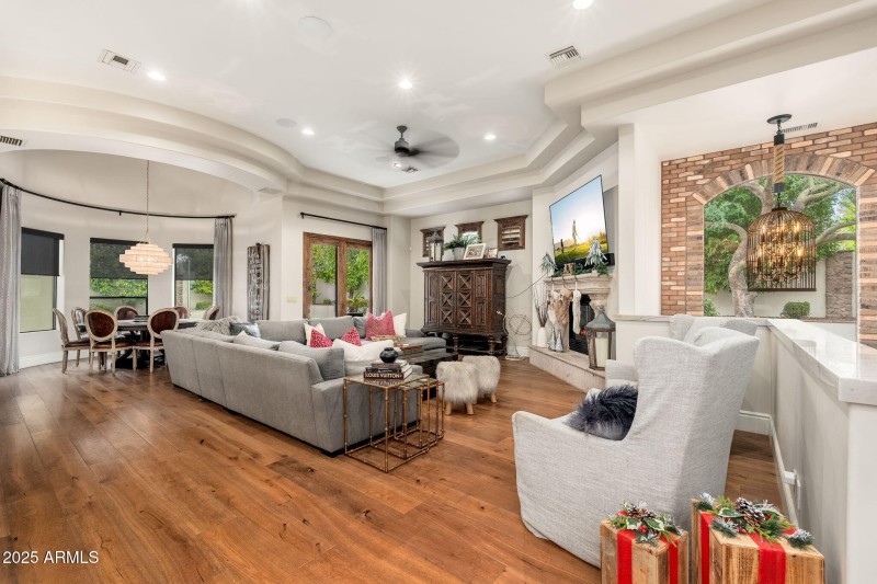 2196 E Champagne Pl - 12